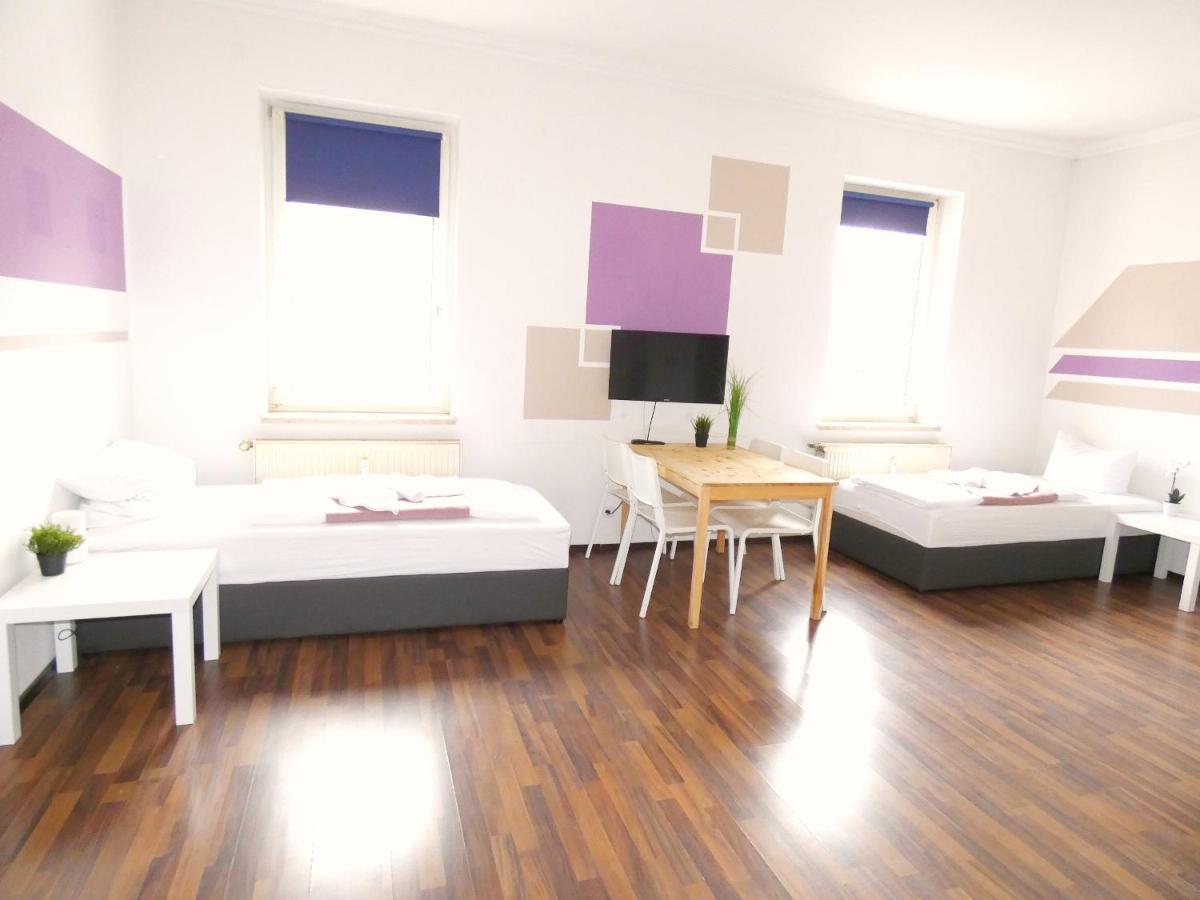 Sunnyhome Monteurwohnungen Und Apartments In Schwandorf Eksteriør bilde